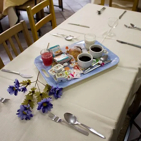 بيت شباب Bella