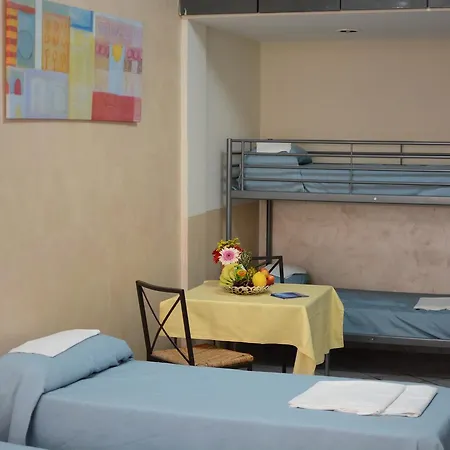 Bella بيت شباب نابولي