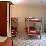 Hostel Bella *