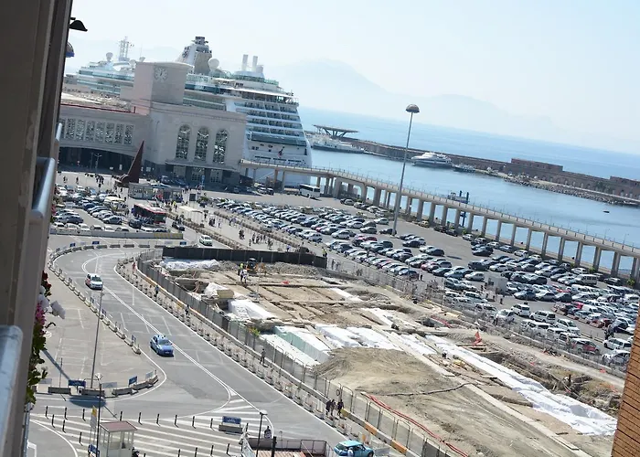 Bella * Νάπολη