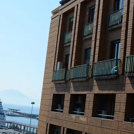 Bella Hostel *